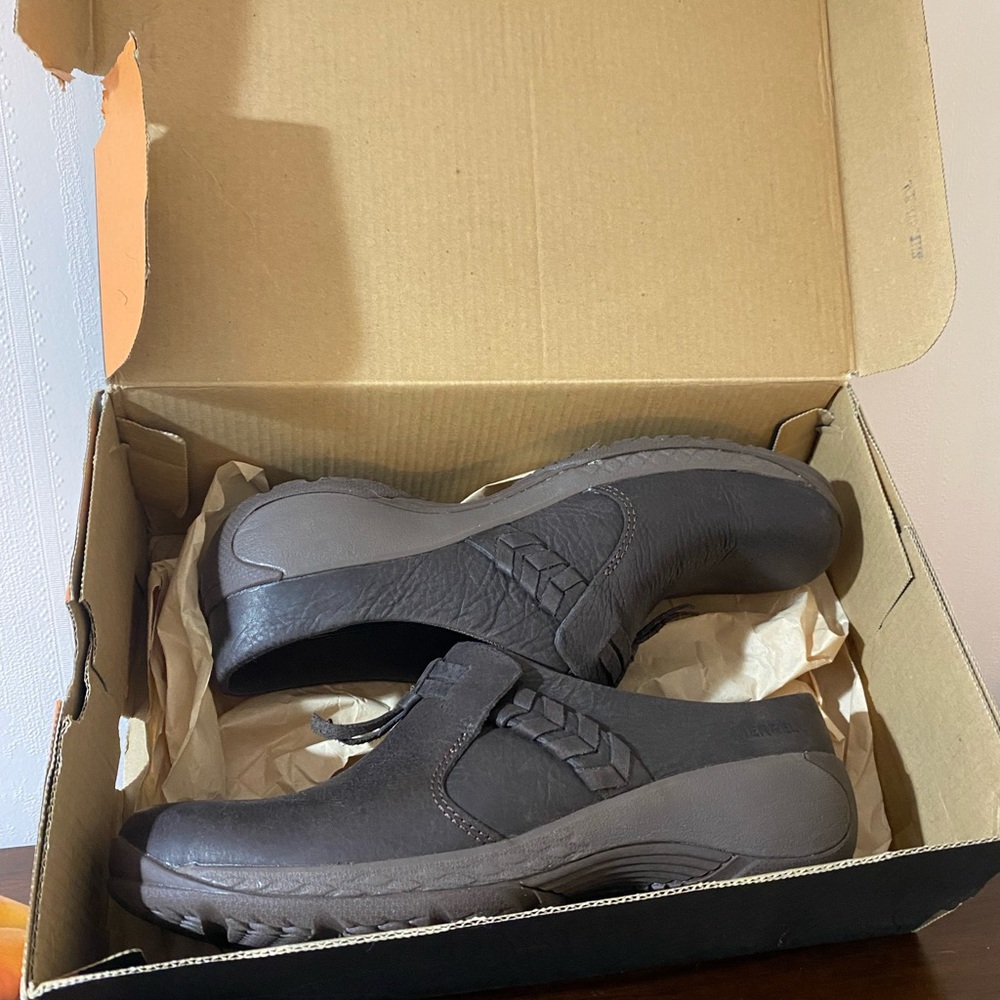 Merrell mules/slip ons - Picture 8 of 9